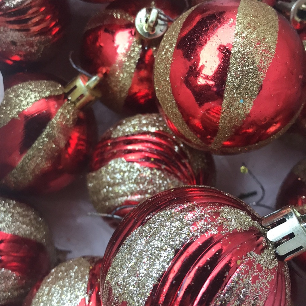 Gold & Red Christmas Ornaments - Set of 16 - Picture 5 of 8